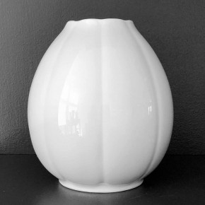 Nymphea White Tall Vase - Small 3.5"