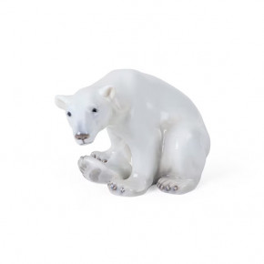 Polar Bear Sitting 12cm/4.7"