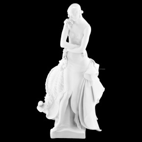 Single Figurine Lady With Fan
