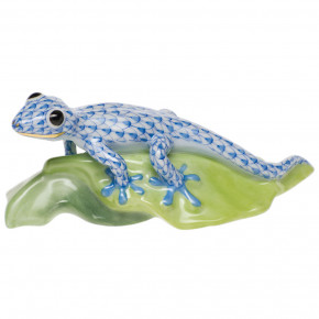 Gecko On Leaf Blue 4.5 in L X 2 in H