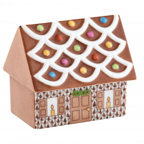 Cozy Gingerbread House Chocolate 3 in L X 2.25 in W X 2.5 in H