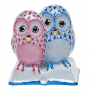 Pair Of Owls On Book Blue/Raspberry 2.5 in L X 2.5 in H