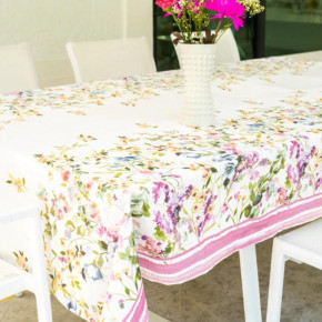 Gardenia Easy-Care Table Linens