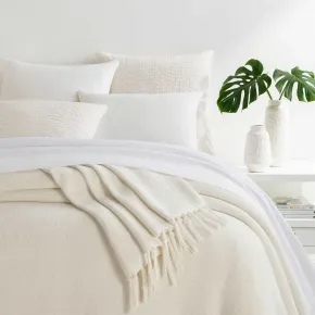 Logan Dove White Bedding