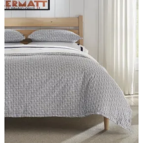 Caselle Navy Bedding