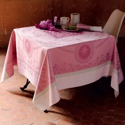 Eugenie Candy Green Sweet Stain-Resistant Cotton Damask Table Linens