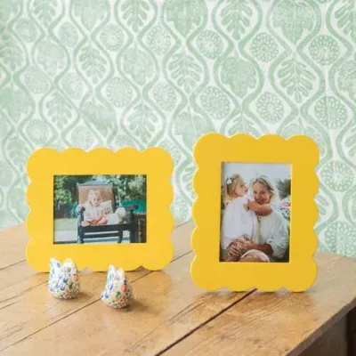 Yellow Lacquer Picture Frame 5 x 7 in