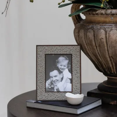 Grey Tweed Rattan Frame 5 x 7 in
