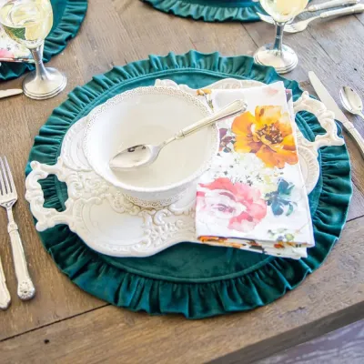 Round Ruffle, Forest Green 18" D Placemat