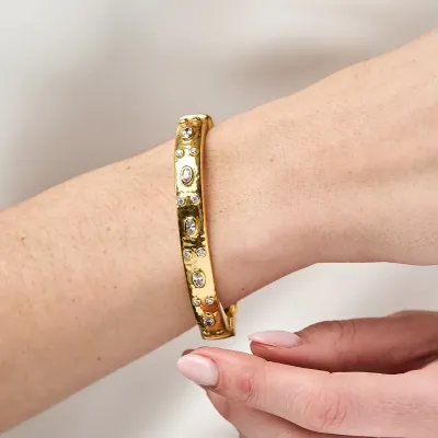 Maharani Clear Cubic Zirconia Hinged Bangle