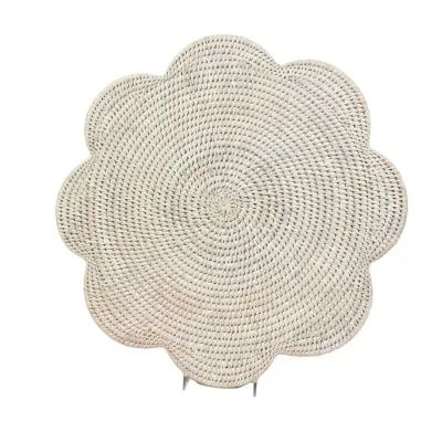 Cream Tabletop Rattan Scallop Round Placemat