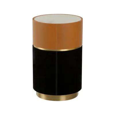 Casey Drinks Table