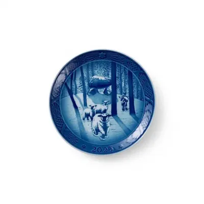 Royal Copenhagen Christmas Plate 2023 Christmas Time In The Forest
