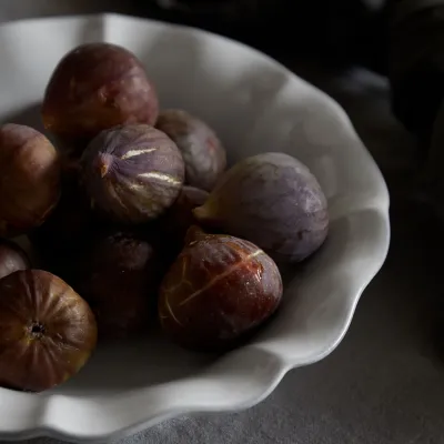 Rosa White Serving Bowl D11.75'' H3.5'' | 104 Oz.