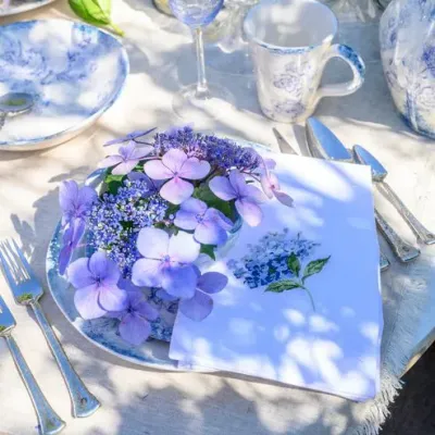 Hydrangea White (Blue) Tri-Fold Napkin