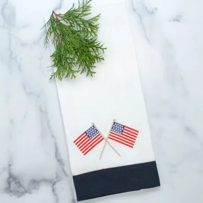 American Flags, White/Navy (Multi) 17" x 29" Linen Hand Towel