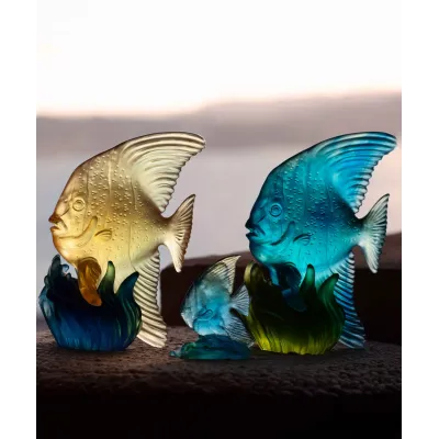 Maya Medium Blue & Green Platax Fish