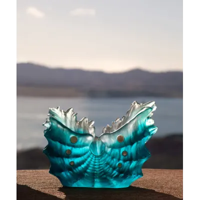 Maya Seashell Medium Vase