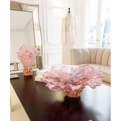 Poétique by Tamara Ralph Pink Centerpiece