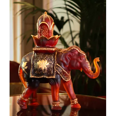 Shalmara Elephant Amber, gold finish