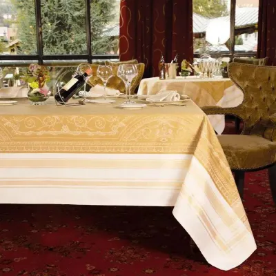 Galerie Royale Reflets D'Or Green Sweet Stain-Resistant Cotton Damask Table Linens