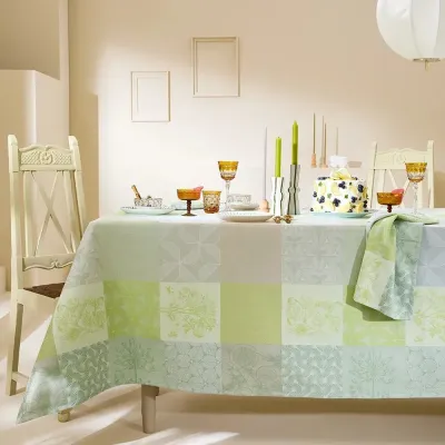 Mille Parfums Verde Coated Table Linens