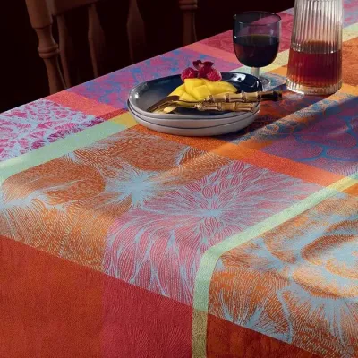 Mille Petales Floralies Coated Stain-Resistant Cotton Damask Table Linens