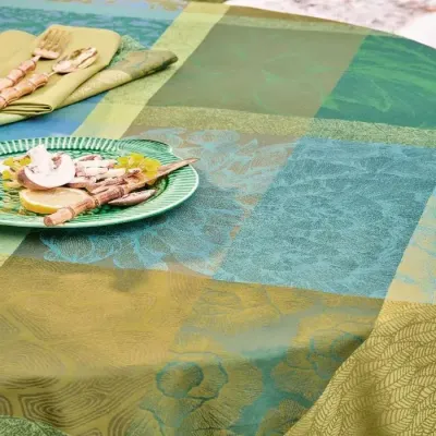 Mille Petales Chlorophylle Coated Stain-Resistant Cotton Damask Table Linens