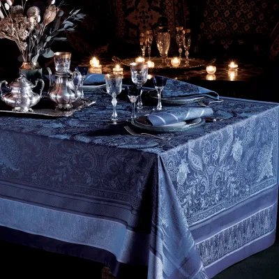 Persina Crepuscule Green Sweet Stain-Resistant Cotton Damask Table Linens