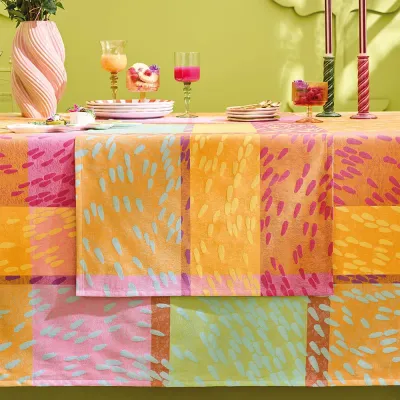 Mille Sources Berlingot Tablerunner 22"x71"