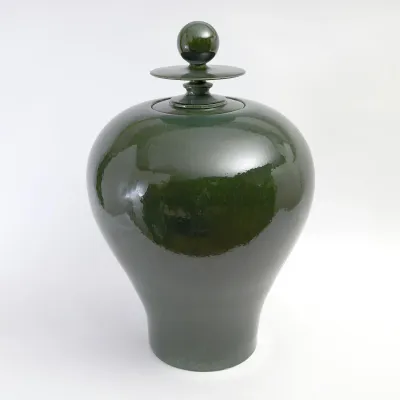 Happy Temple Jar Emerald Squat