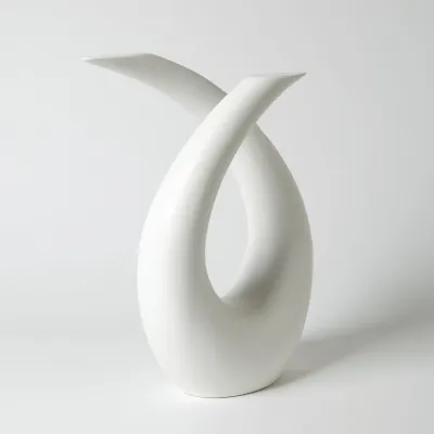 Loop Sculpture Matte White