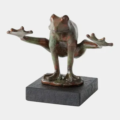 Leap Verdi Frog