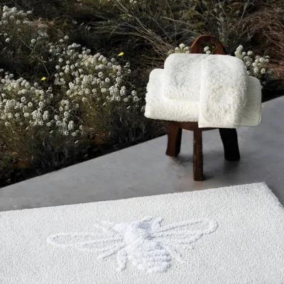 Apiary Snow Bath Towels