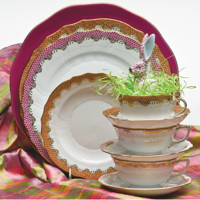 Silk Ribbon Raspberry Dinnerware