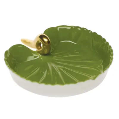 Small Lily Pad Natural 3.5 in L X 3 in W