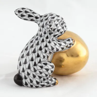 Bunny With Egg Black 2.5 in L X 1.75 in W X 2.25 in H