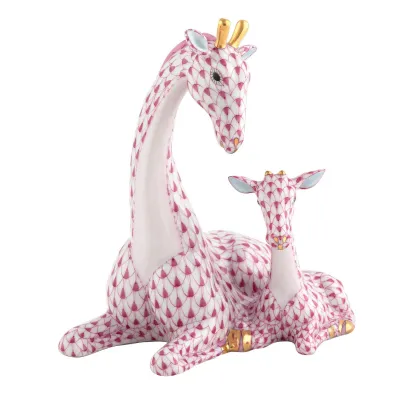 Mother And Baby Giraffe Raspberry 4.25 in L X 3.2 in W X 5 in H