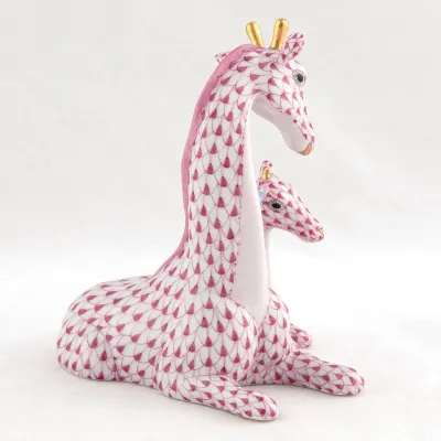 Mother And Baby Giraffe Raspberry 4.25 in L X 3.2 in W X 5 in H