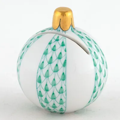 Ornament Place Card Holder Green 2 in H X 1.75 in D