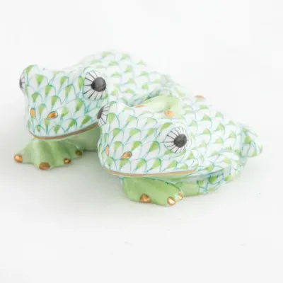 Pair Of Frogs Key Lime 2.5 in L X 2.25 in W X 1.25 in H