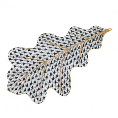 Oak Leaf Black