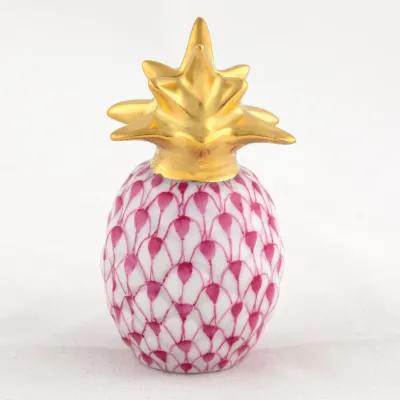 Pineapple Place Card Holder Raspberry 2 in H X 1 in D