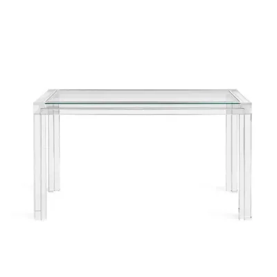 Elle Desk