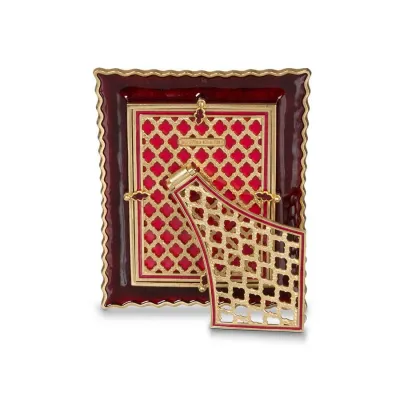 Blair Ruby Ruffled Edge Frame 5" x 7"