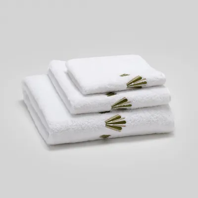 Peacock White/Green Embroidered Bath Towels