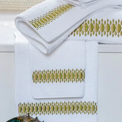 Bali White/Green Embroidered Bath Towels