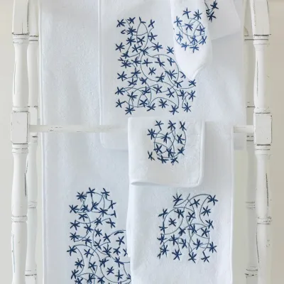 Ikebana White/Blue Embroidered Bath Towels