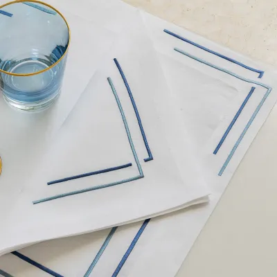 Aquarelle White Linen/Light Blue-Blue Embroidered Table Linens