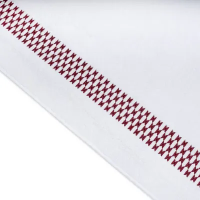 Smock White/Bordeaux Embroidered Bath Towels